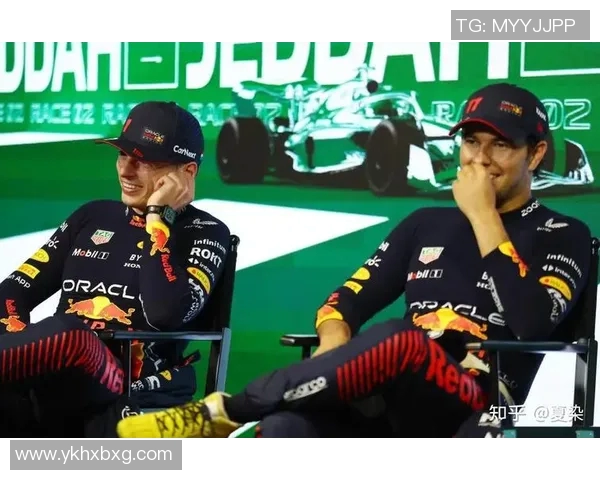 F1赛场上的足球明星：跨界运动员的精彩瞬间与传奇故事