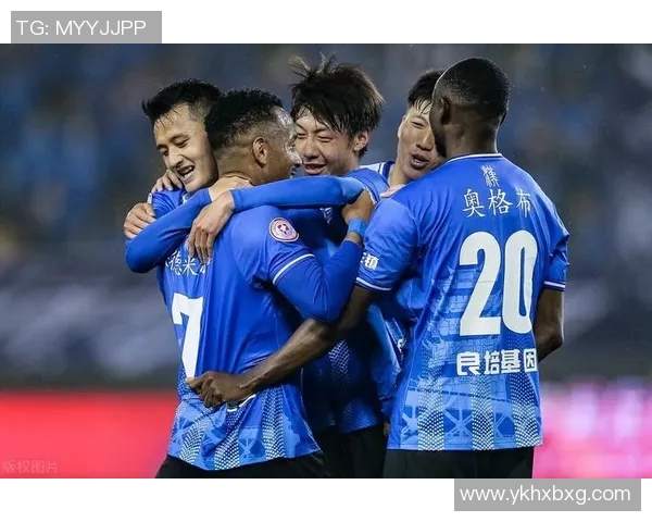 武汉足球队在冠军赛中的默契配合与战术执行分析